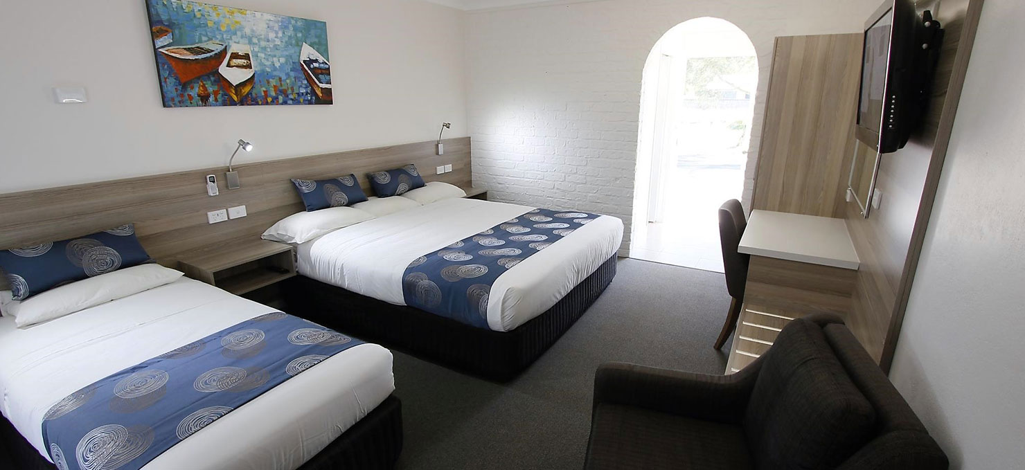 Yamba Aston Motel standard king room